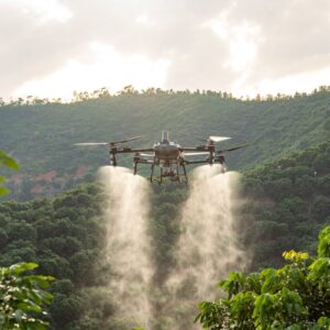 DJI Agras T70P in volo