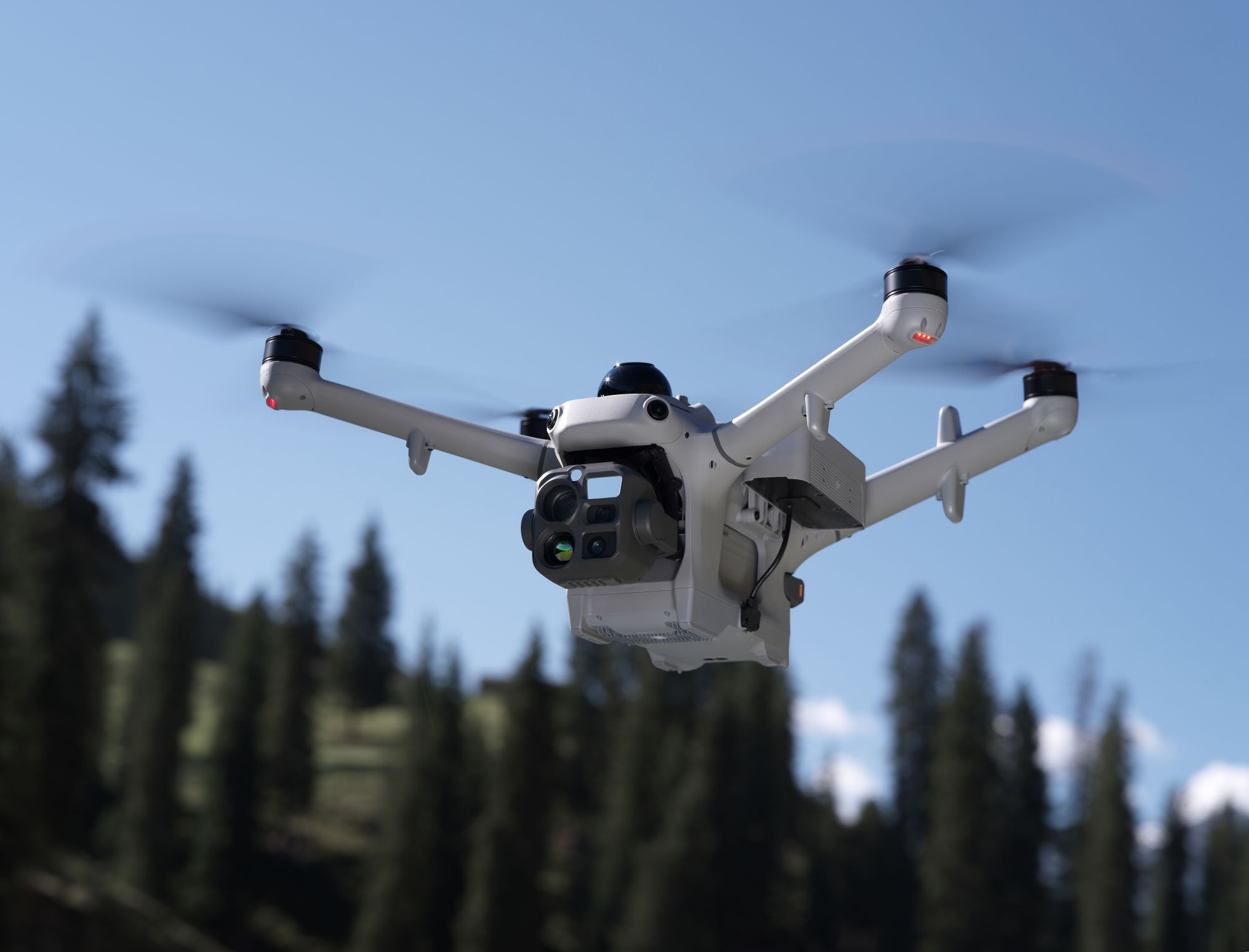 DJI Dock 4 e Matrice 5TD in azione